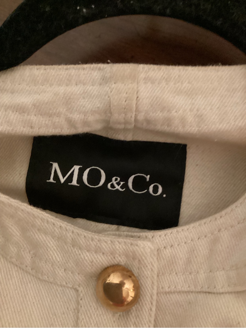 Mo & Co Short Cropped Frayed Hem Denim Jacket With Gold Large Button Sz S — image 7 of 8